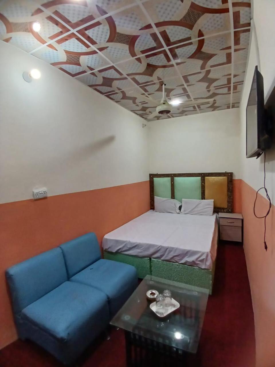 New Pak Royal Hotel Lahore Eksteriør bilde
